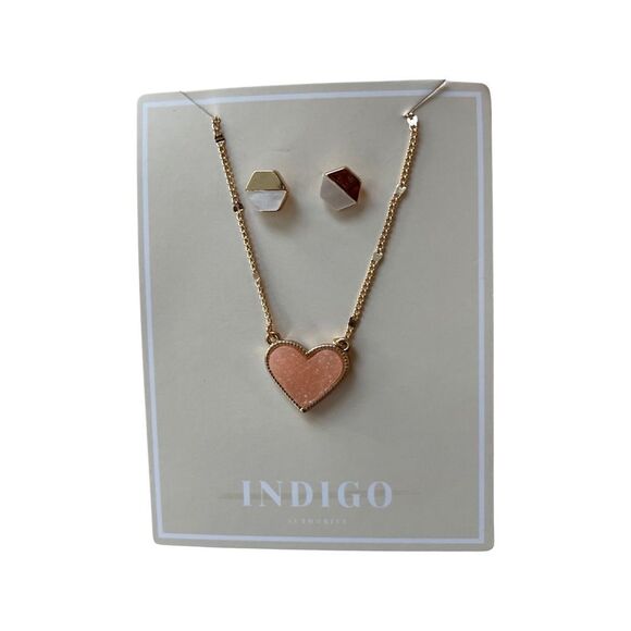 Indigo Authority Elliana Pave Heart + Earring Set NIB - Picture 2 of 7
